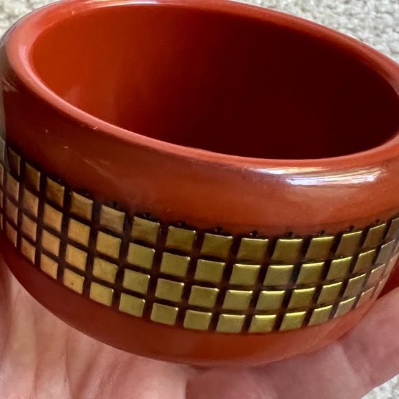 Vintage Orange Bakelite Bangle - Picture 3 of 8